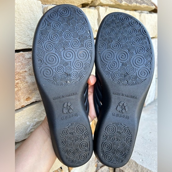 Okabashi Venice slide black strap sandal Sz-7. D - Picture 11 of 12